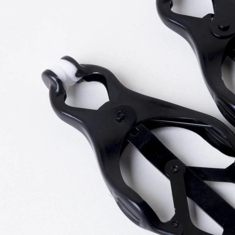 Clover Clamps and chain - Black - Image 2